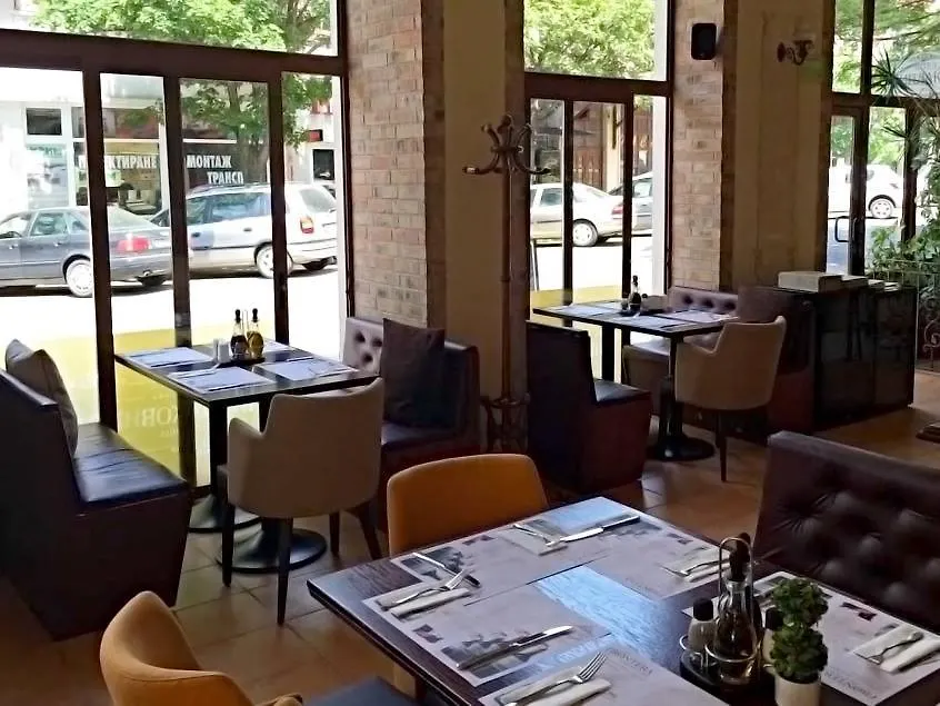Family Hotel Chiplakoff Burgas 3*,